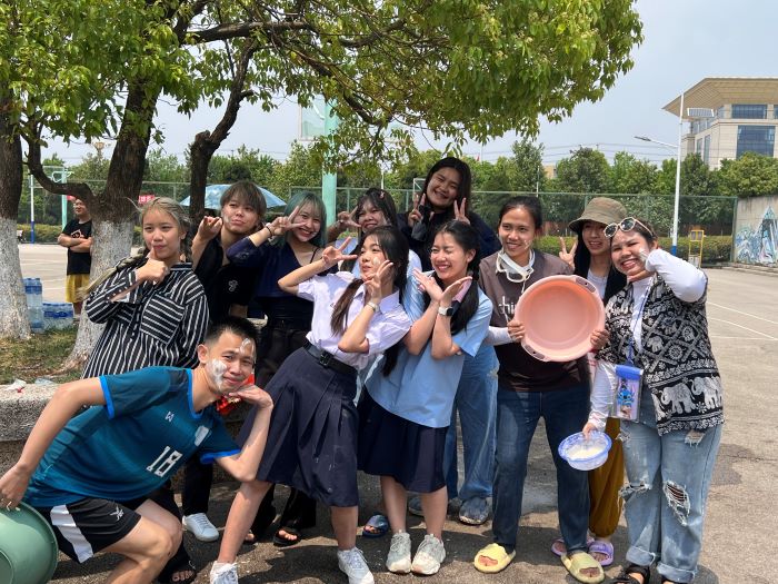 合影1.jpg